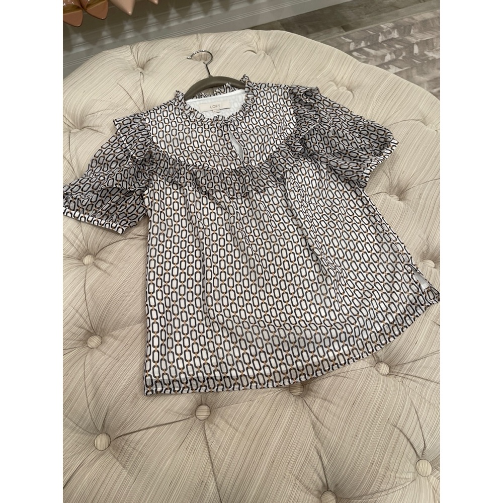 New LOFT Black and White Ruffle Sleeve Blouse